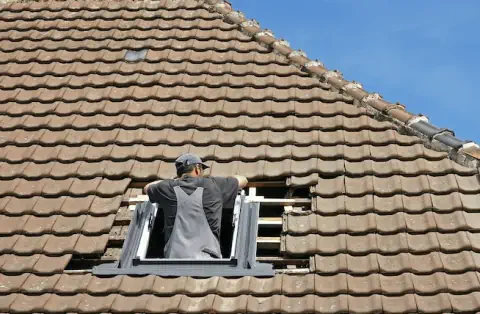Pose de velux - Fontaines-Saint-Martin